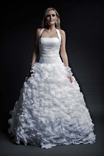 Модні весільні сукні 2013 фото