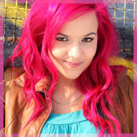 Як пофарбувати волосся в рожевий колір