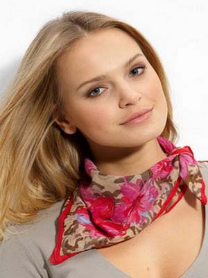 Модні шарфи для весни 2014