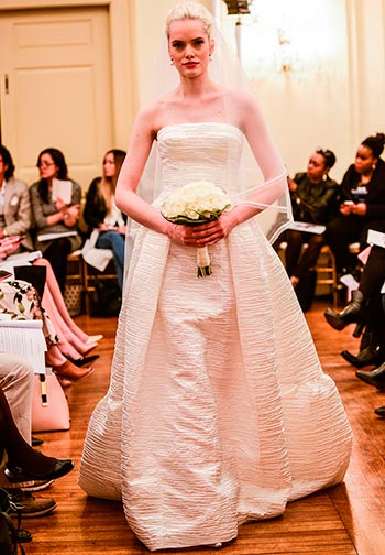 Різнокольорові весільні сукні 2017 від Peter Langner